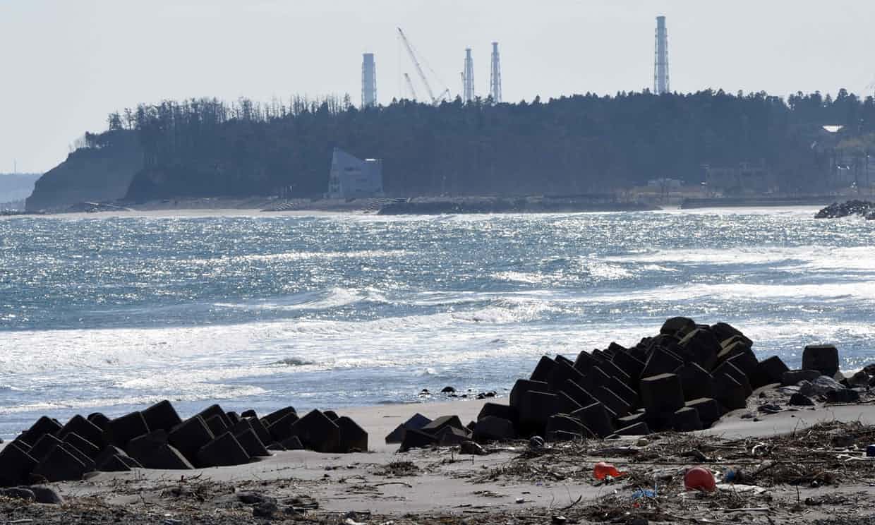 Cranes over the Fukushima Daiichi plant in February 2016. The decommissioning process is expected to take about four decades